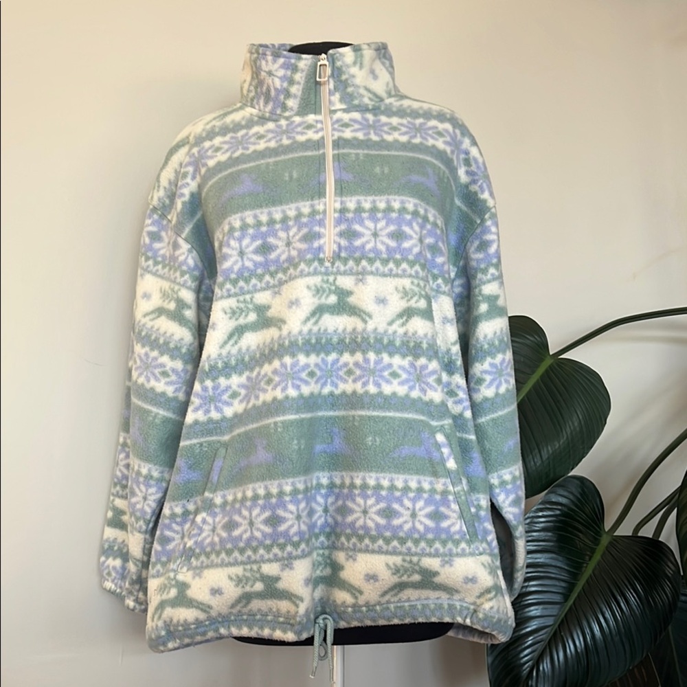 VTG women’s Fairset winter patterned fleece pullover